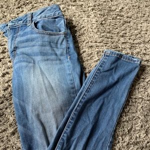 American Eagle Mid-Rise Jean • 4